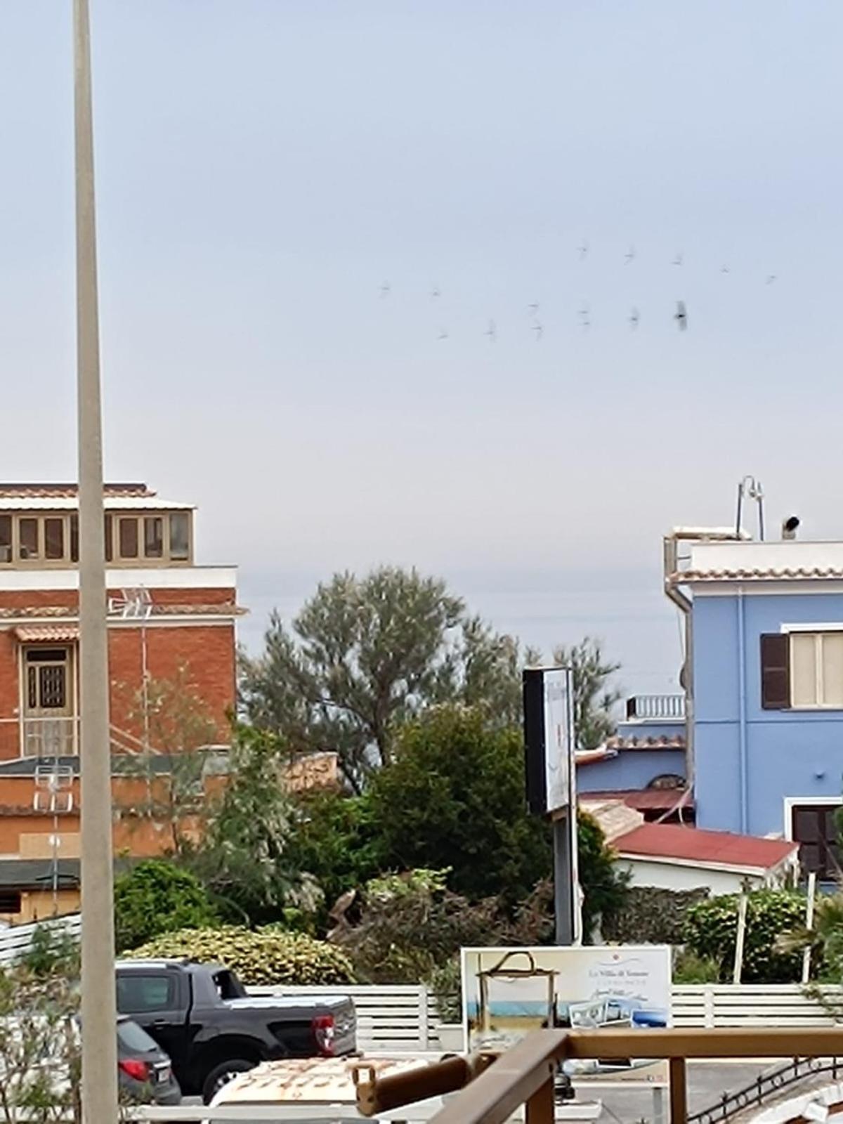 Le Sirene Sweet Home Torvaianica Bagian luar foto