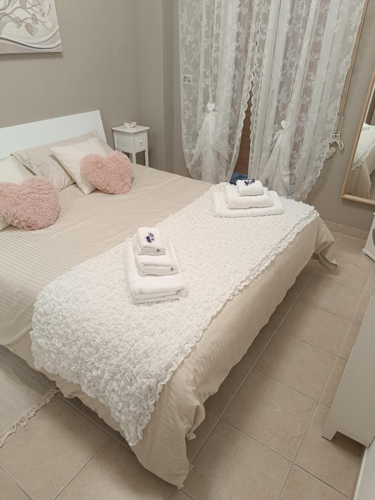 Le Sirene Sweet Home Torvaianica Bagian luar foto